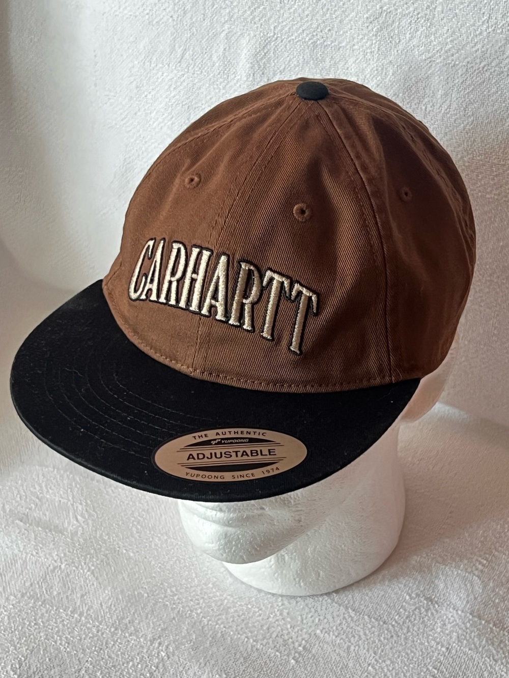 Carhartt work In Progress-brown and black baseball cap DEADSTOCK